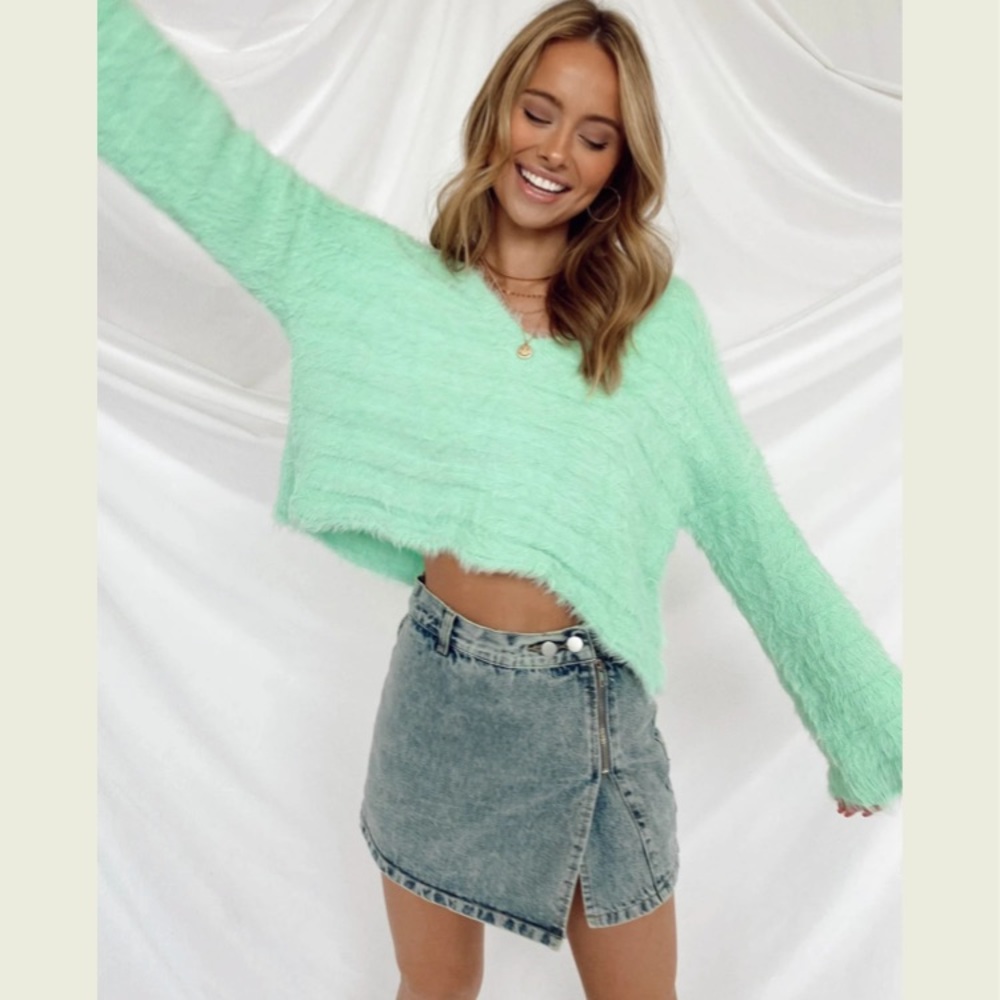 NWT Vestique Sweater